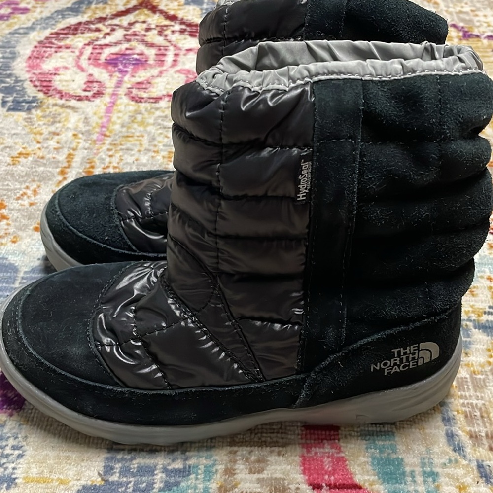 The North Face Boys Garcon Winter Boots - Picture 6 of 8
